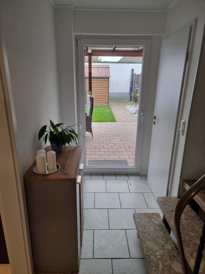Gaestehaus-Ferienwohnung-Appartement Mit Terrasse - Naehe Kliniken/ Herzzentrum Bad Oeynhausen Esterno foto